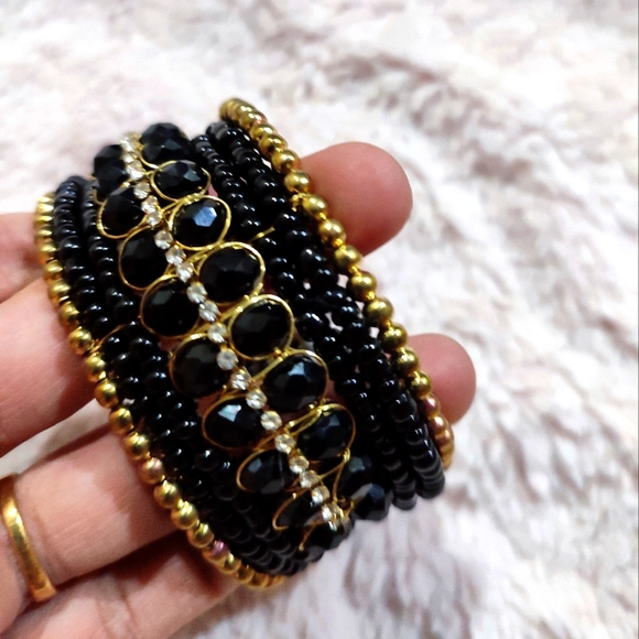 Black moti bracelet - Picture 2 of 3